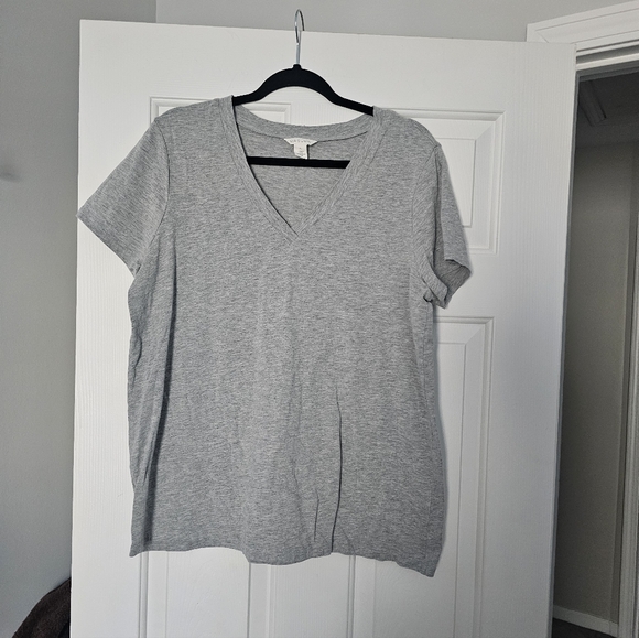 Caslon Tops - Caslon Gray V-Neck Women's Top Size XL